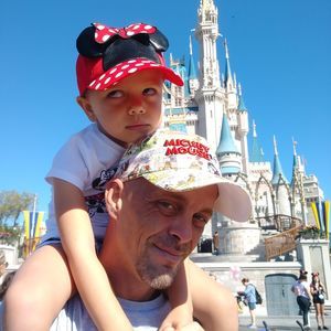 Meet your Posher, Rocky